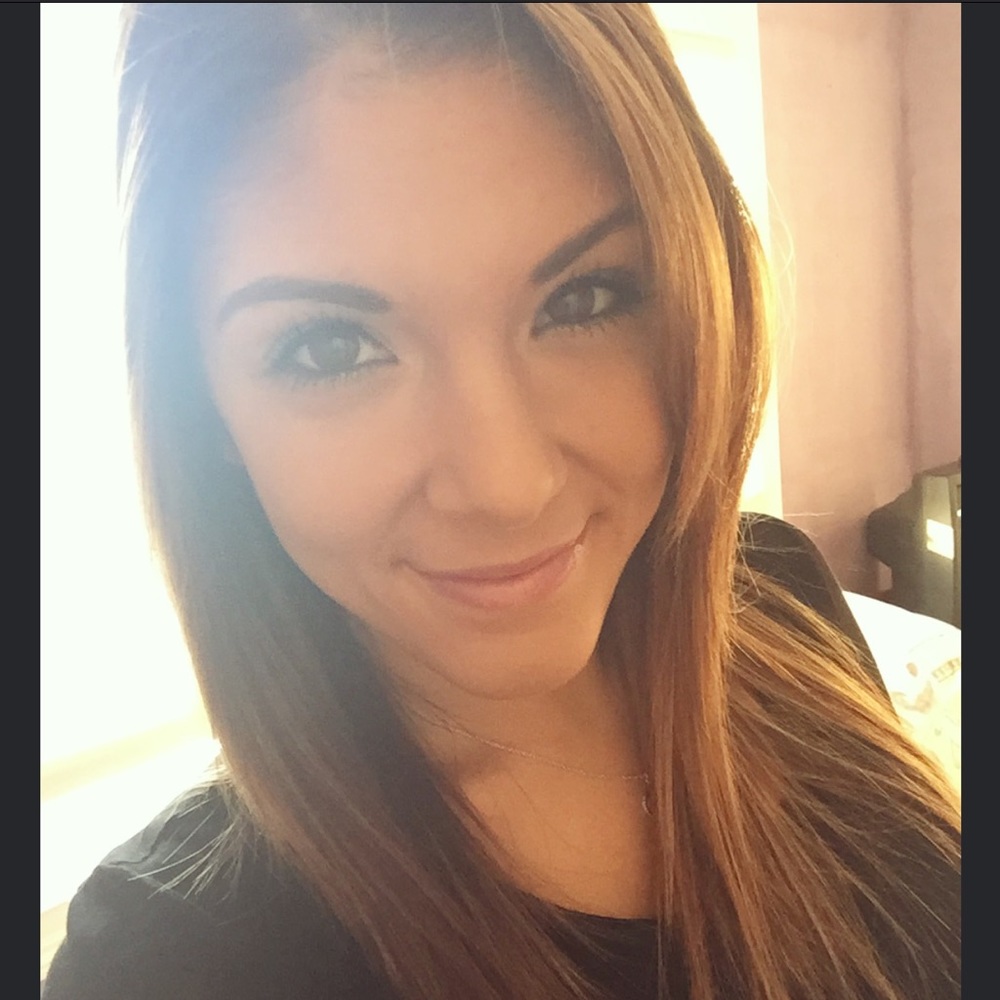 Meet your Posher, Jennifer